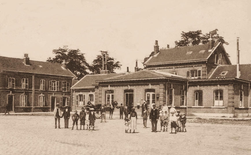 Extérieur gare Extérieur gare