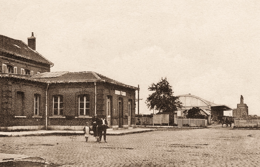 Extérieur gare vers 1919 Extérieur gare vers 1919