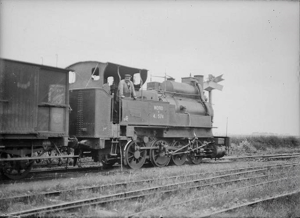 Loco de manoeuvre en 1900 Loco de manoeuvre en 1900